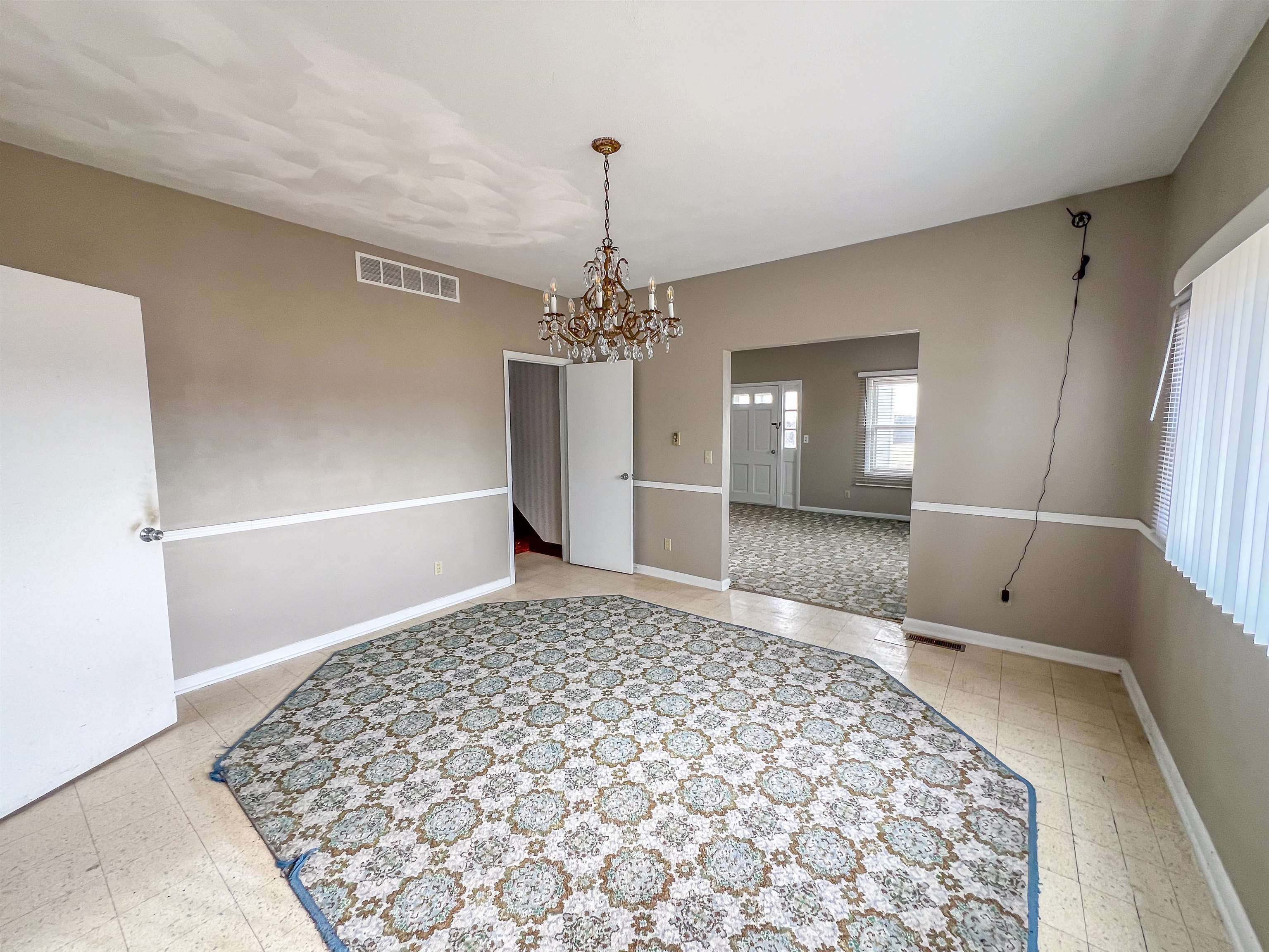 3114 South Rush Creek Road Stockton, IL 61085 - Photo 15 of 76 a bathroom with a bathtub and a shower