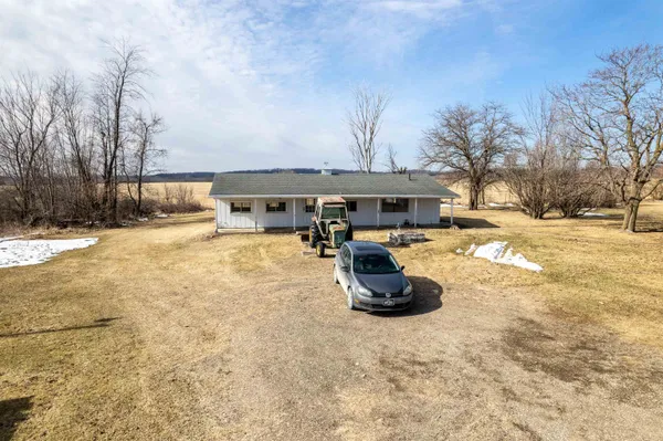 $420,000 | 3114 South Rush Creek Road, Stockton, IL 61085