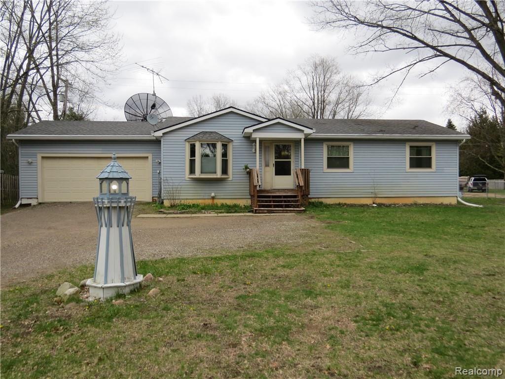 3270 Welch Road Walled Lake, MI 48390 - Photo 1 of 20 Front.JPG