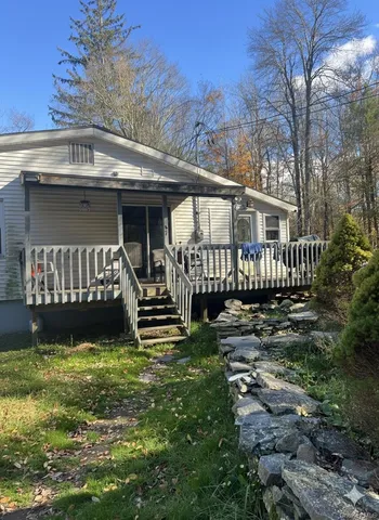 $299,999 | 47 Eldridge Street North, Smallwood, NY 12778