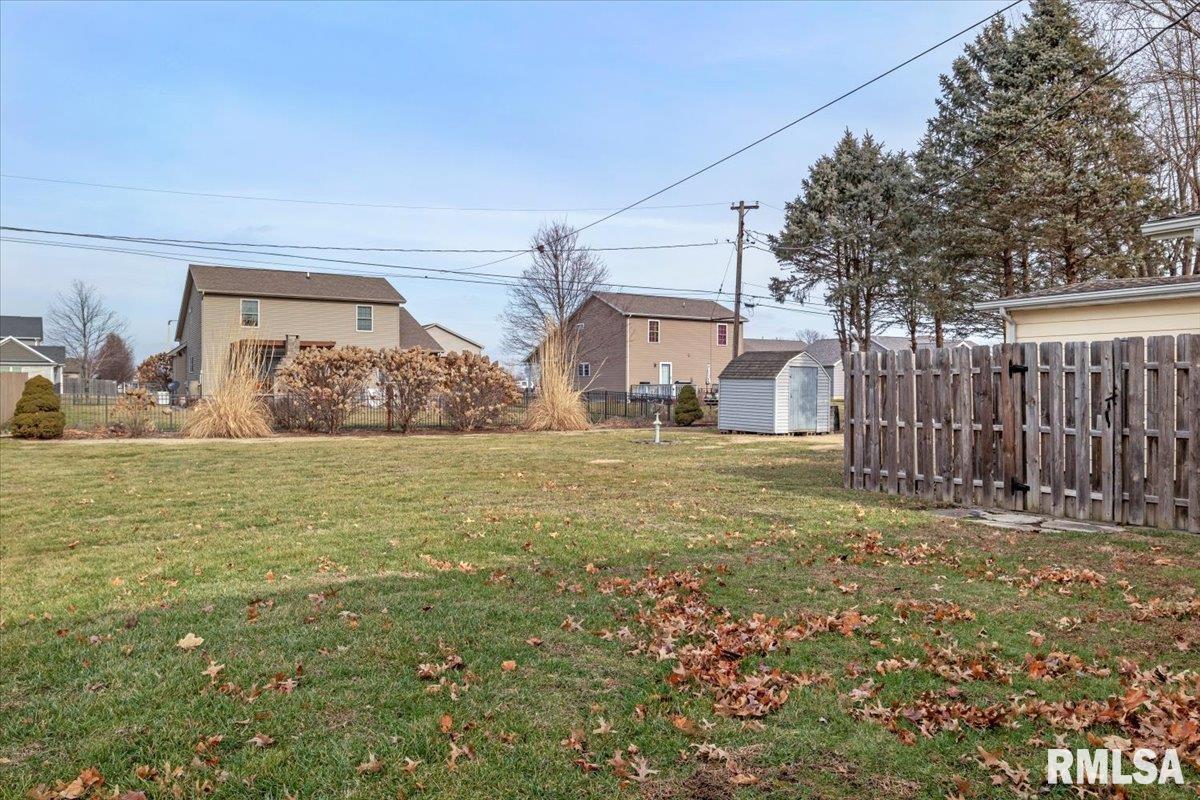 1629 Deerfield Road Chatham, IL 62629 - Photo 34 of 36 Gallery Image 34