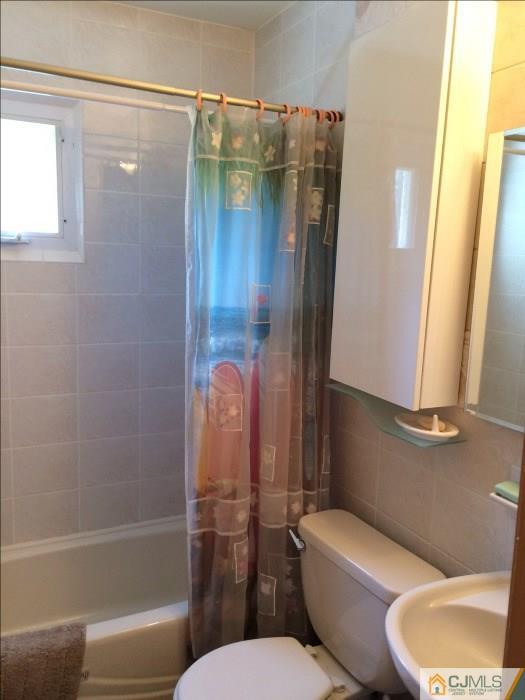 12 Overhill Road East Brunswick, NJ 08816 - Photo 13 of 21 Gallery Image 13