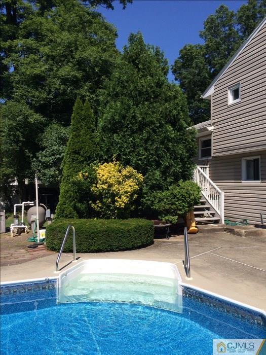 12 Overhill Road East Brunswick, NJ 08816 - Photo 20 of 21 Gallery Image 20
