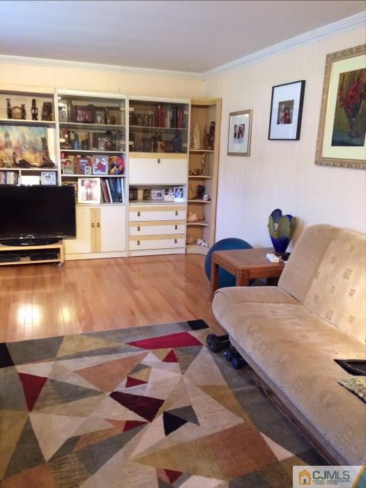 12 Overhill Road East Brunswick, NJ 08816 - Photo 3 of 21 Gallery Image 3