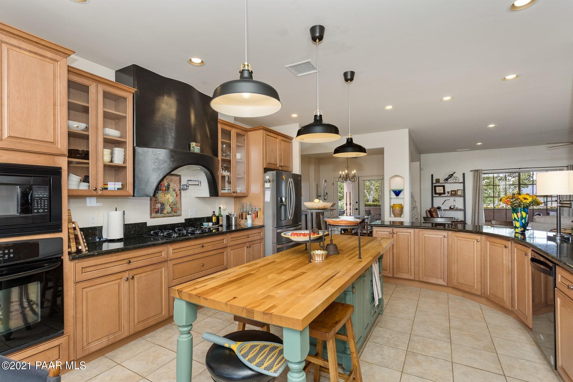 1162 Valor Road Prescott, AZ 86305 - Photo 18 of 38 013_Kitchen