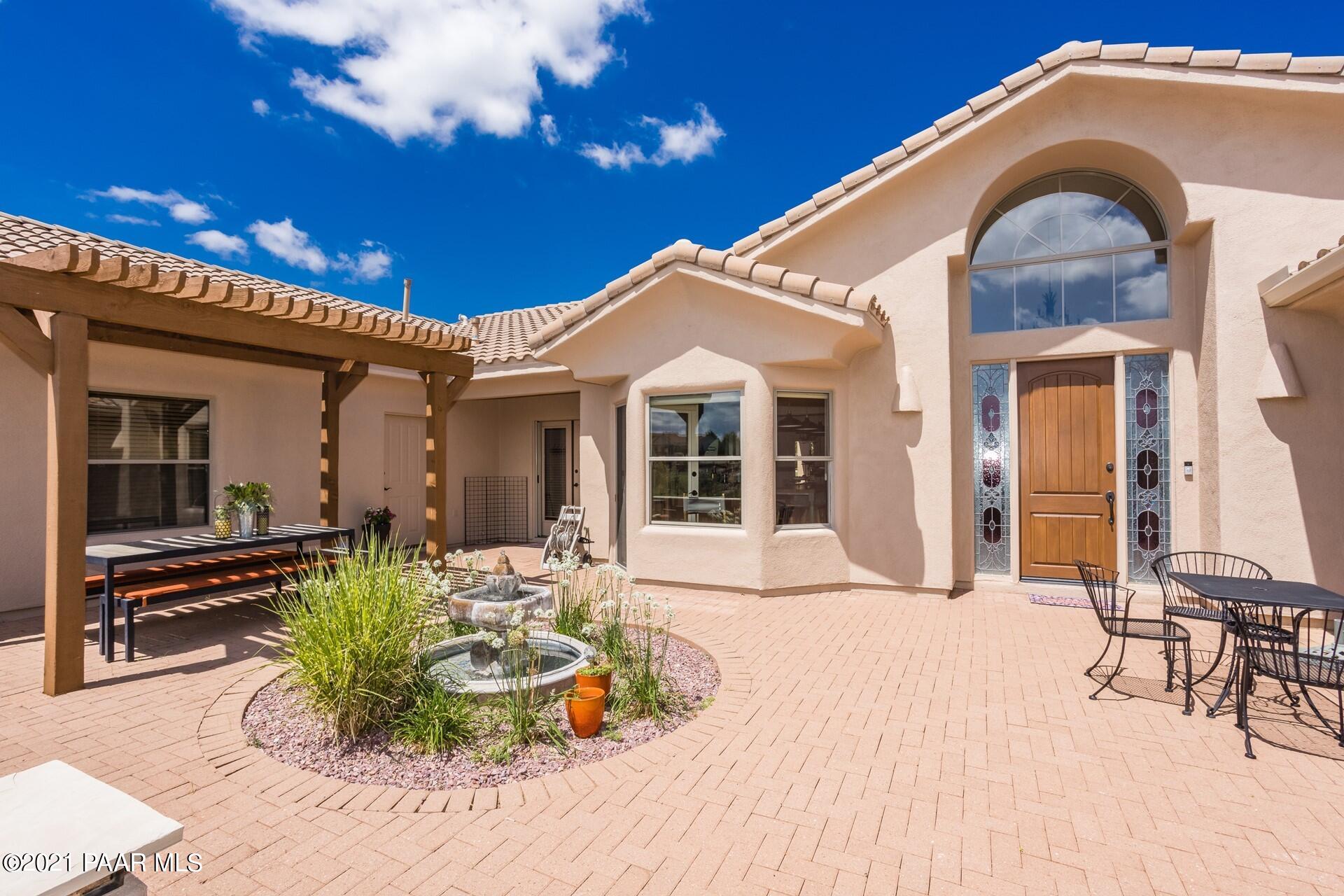 1162 Valor Road Prescott, AZ 86305 - Photo 4 of 38 002_Courtyard