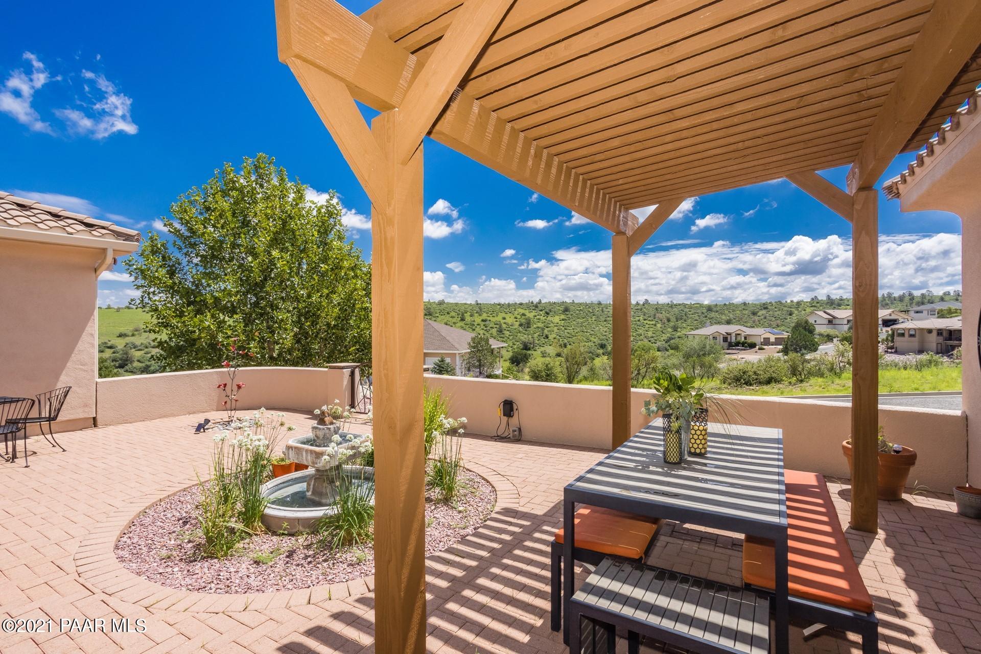 1162 Valor Road Prescott, AZ 86305 - Photo 8 of 38 004_Courtyard