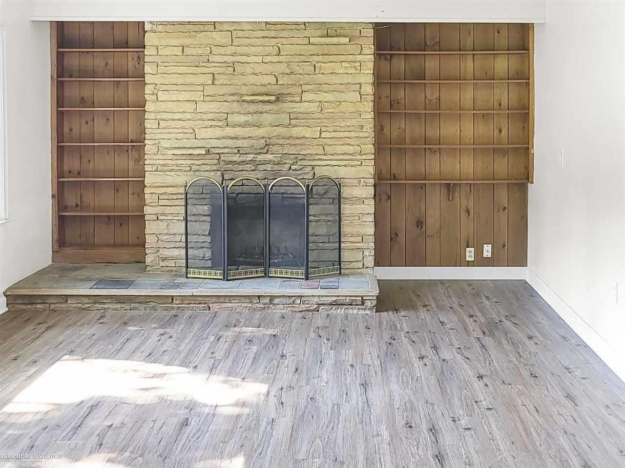 48763 Fairchild Road Macomb, MI 48042 - Photo 8 of 22