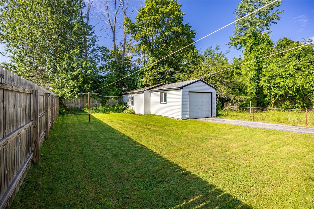 379 Leonard Road Greece, NY 14616 - Photo 19 of 20