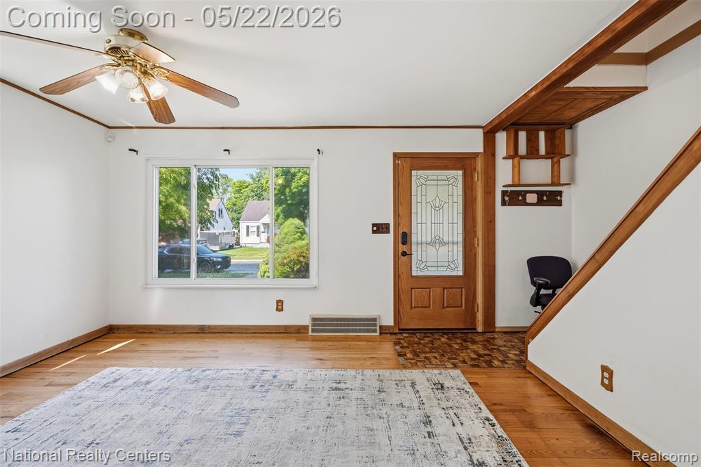 3329 Detroit Street Dearborn, MI 48124 - Photo 4 of 30