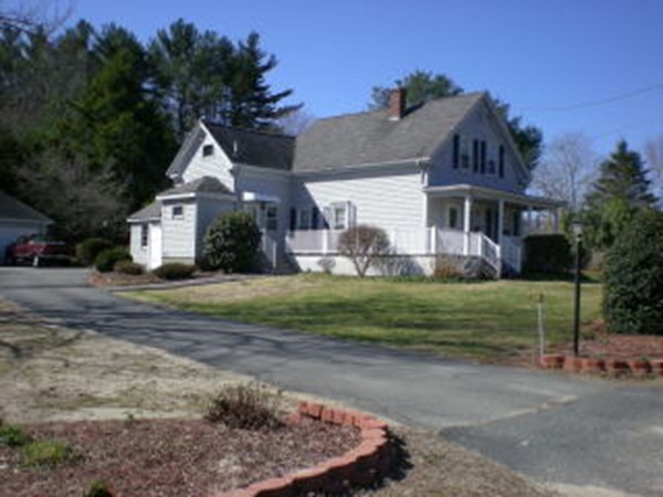 12 Rounseville Road Rochester, MA 02770 - Photo 1 of 30