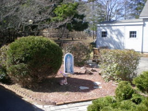 12 Rounseville Road Rochester, MA 02770 - Photo 9 of 30