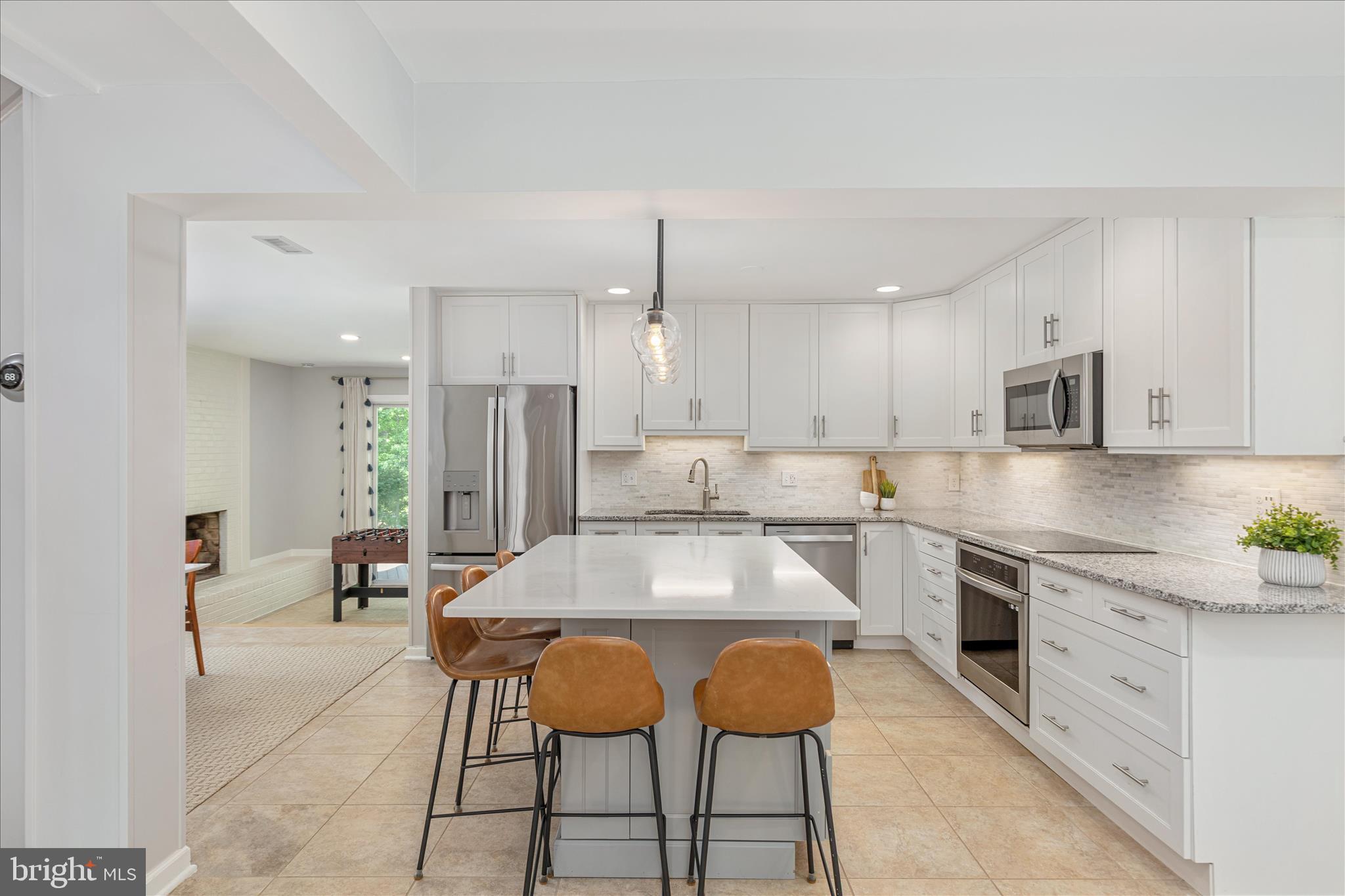 12108 Quorn Lane Reston, VA 20191 - Photo 11 of 91 Kitchen | Main Level