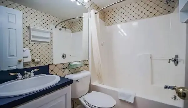 $3,150 | 241 Grand Avenue, Unit 601, Falmouth, MA 02540