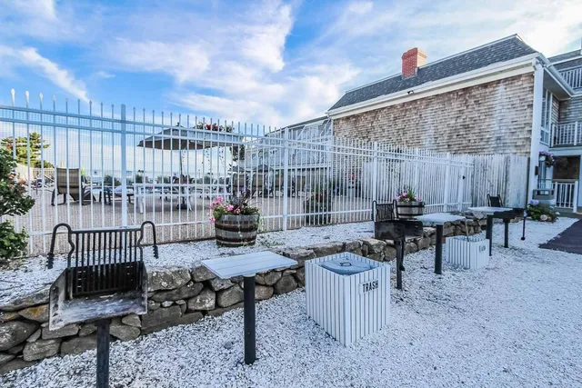 $3,150 | 241 Grand Avenue, Unit 601, Falmouth, MA 02540