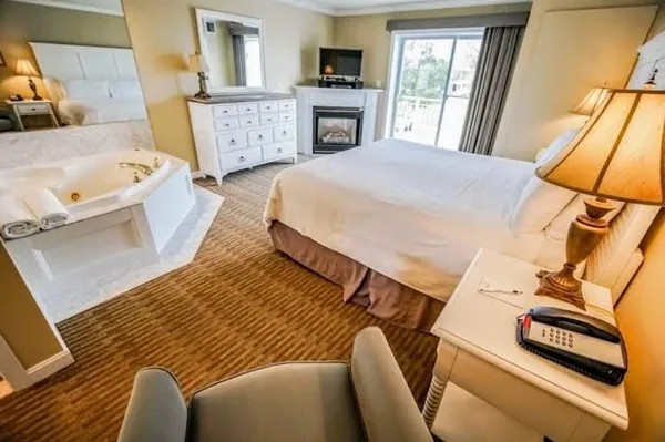 $3,150 | 241 Grand Avenue, Unit 601, Falmouth, MA 02540