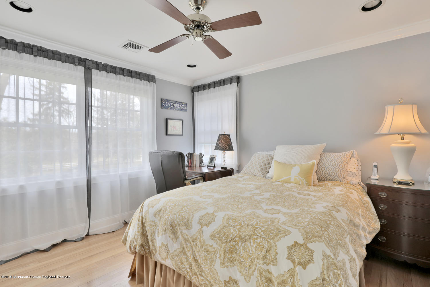99 River Road Rumson, NJ 07760 - Photo 18 of 25 Third Bedroom on the second floor