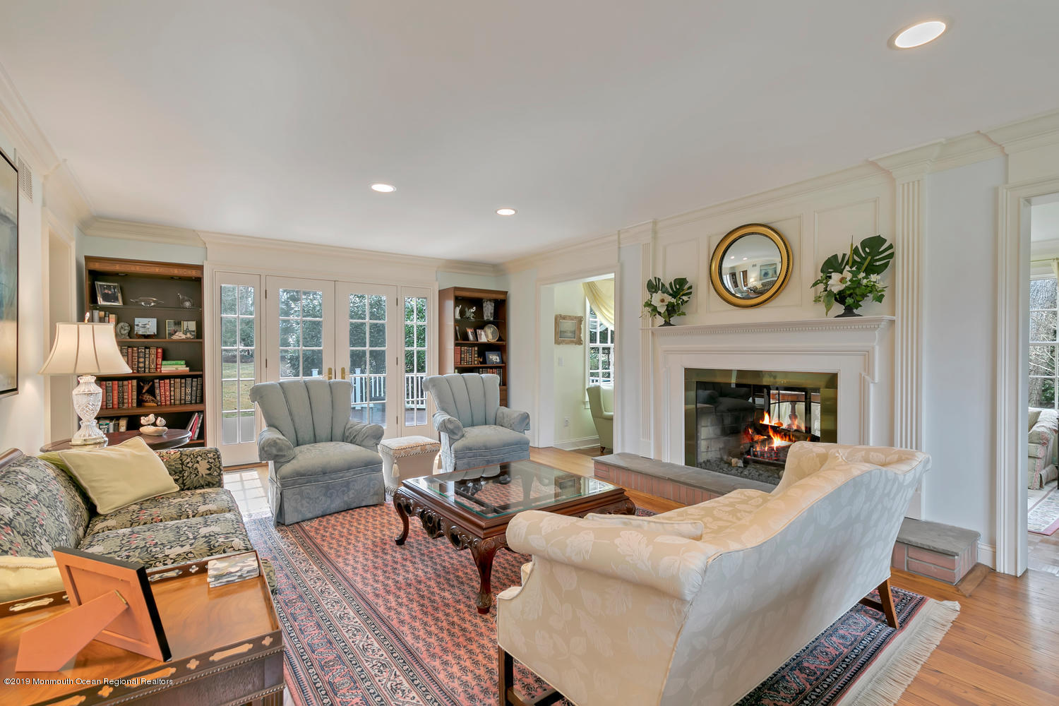 99 River Road Rumson, NJ 07760 - Photo 4 of 25 Pretty Living Room