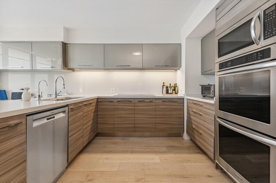 1500 South Ocean Boulevard, Unit S203 Boca Raton, FL 33432 - Photo 12 of 70 Kitchen