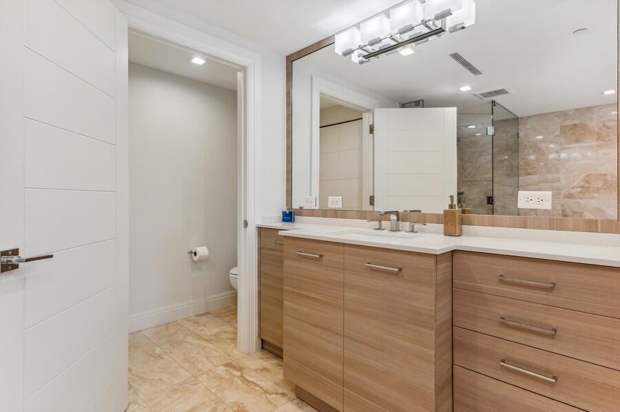1500 South Ocean Boulevard, Unit S203 Boca Raton, FL 33432 - Photo 24 of 70 Primary Bath