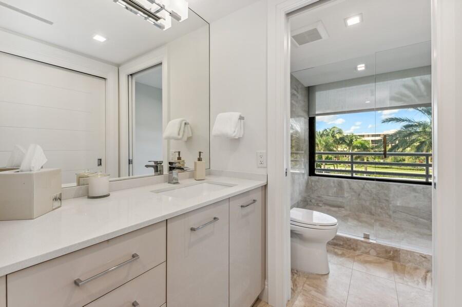 1500 South Ocean Boulevard, Unit S203 Boca Raton, FL 33432 - Photo 28 of 70 Guest Bath