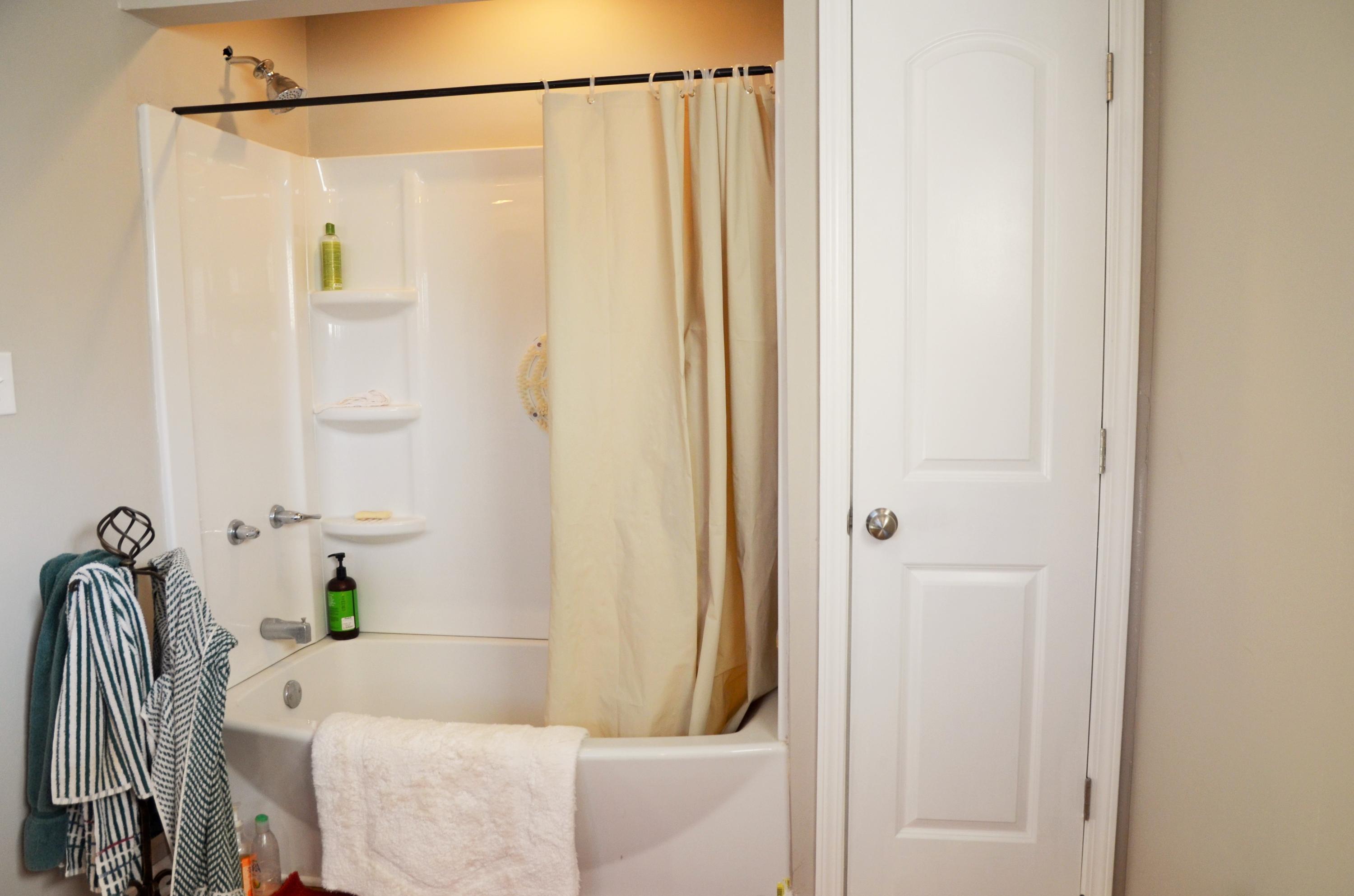 8113 Heiskell Road Powell, TN 37849 - Photo 8 of 16 Master Shower
