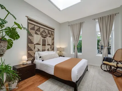 $750,000 | 1449 North Fairfield Avenue, Chicago, IL 60622