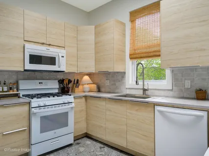 $750,000 | 1449 North Fairfield Avenue, Chicago, IL 60622