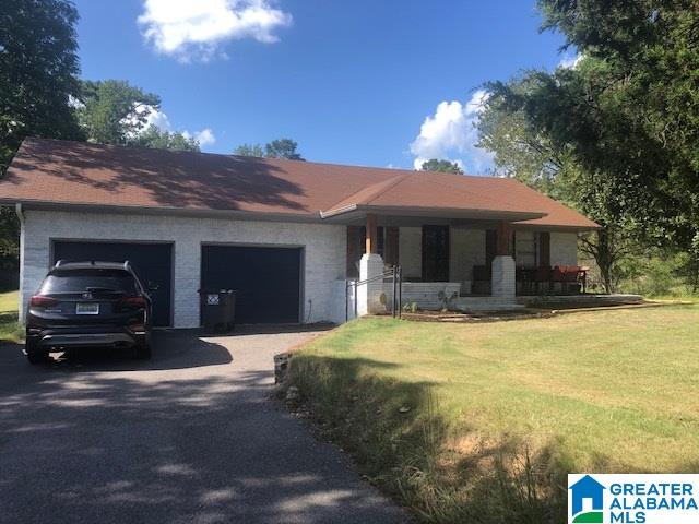 596 Dee Hendrix Road Bessemer, AL 35023 - Photo 2 of 14