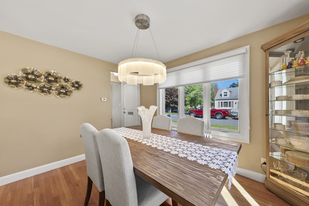 16 Plymouth Road Reading, MA 01867 - Photo 16 of 39 Gallery Image 16
