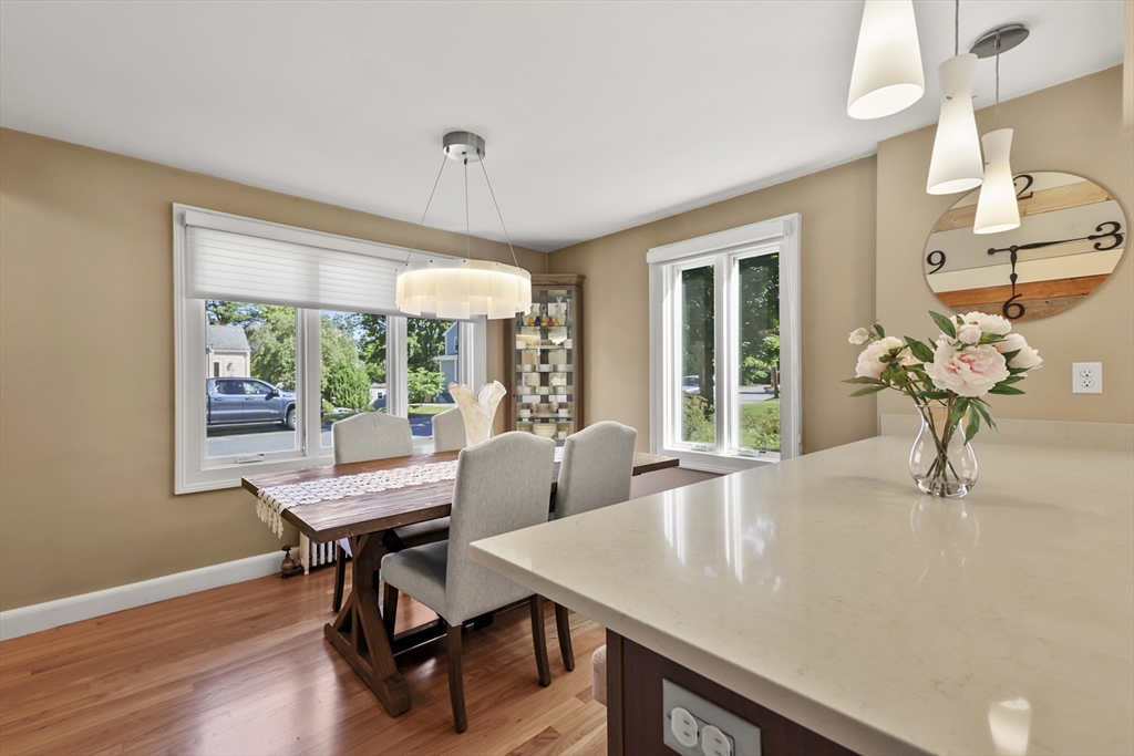 16 Plymouth Road Reading, MA 01867 - Photo 10 of 39 Gallery Image 10