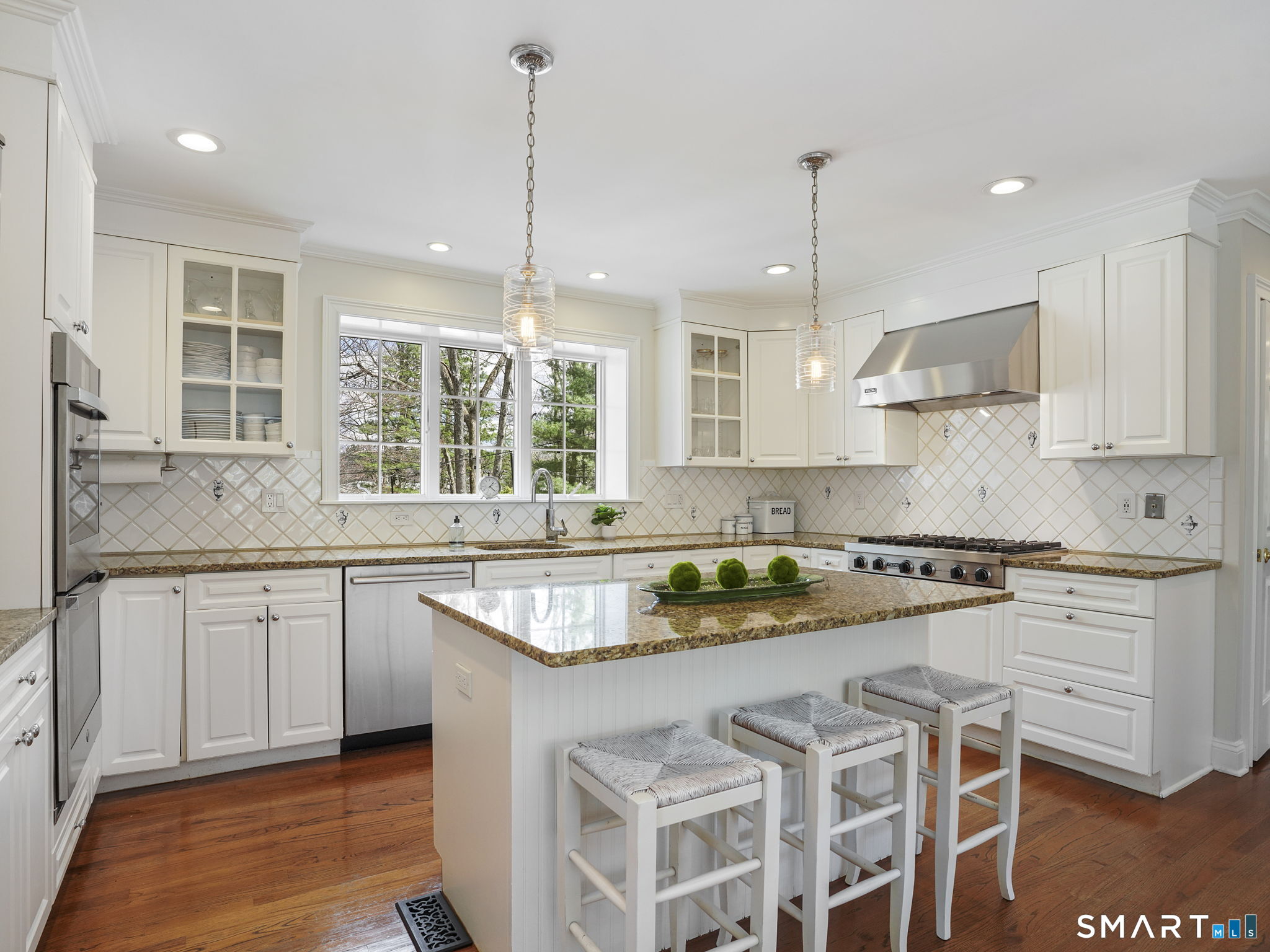 34 Horseshoe Road Wilton, CT 06897 - Photo 11 of 44