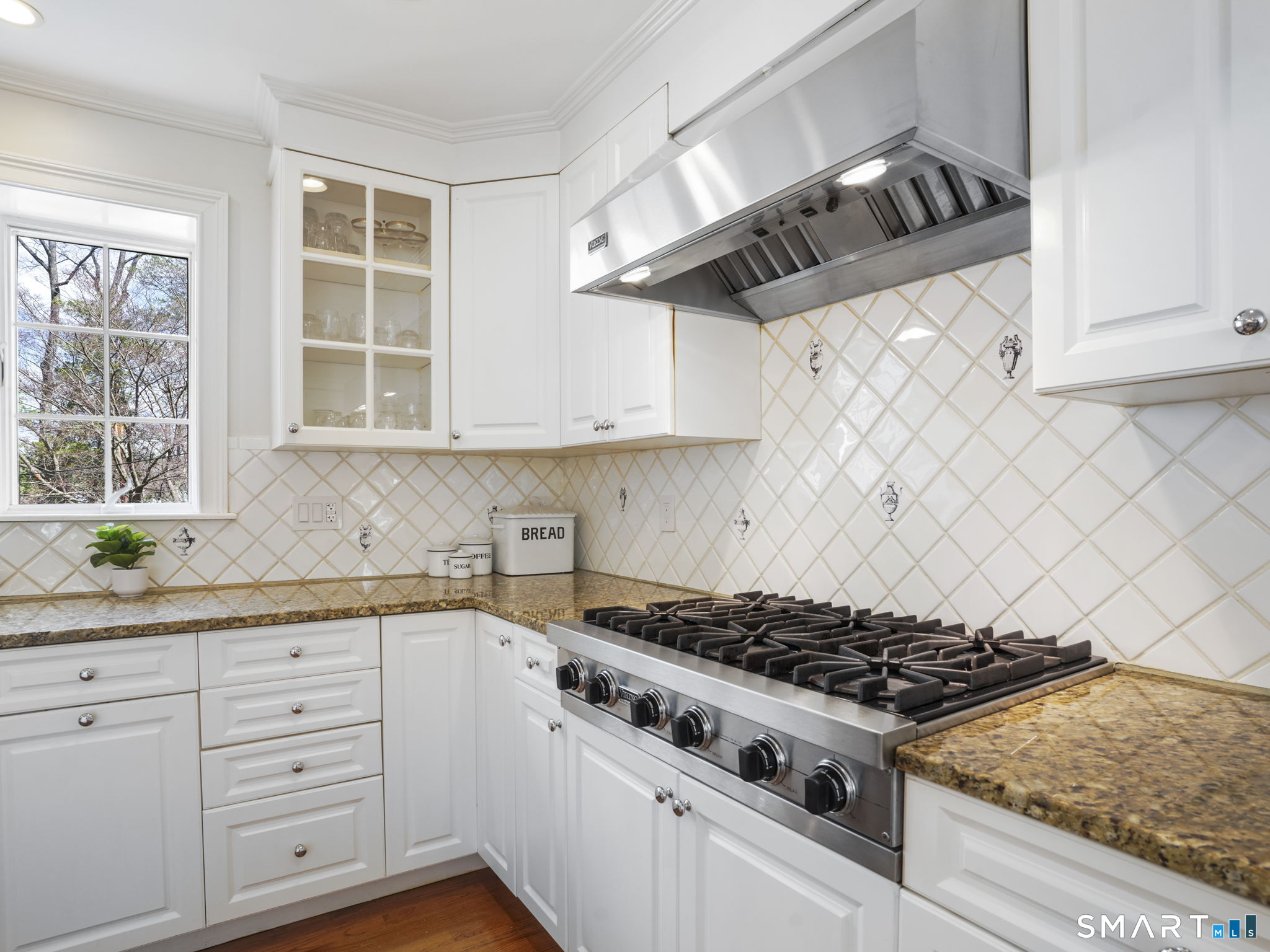 34 Horseshoe Road Wilton, CT 06897 - Photo 16 of 44