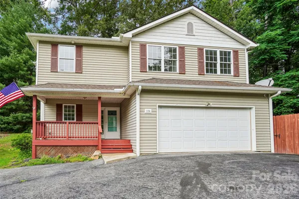 $475,000 | 124 Karla Circle, Hendersonville, NC 28739