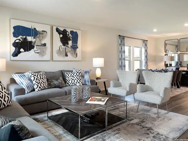 $367,990 | 5421 Wrangler Way, Marion, TX 78124