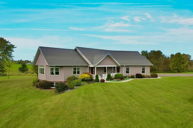 $549,900 | N9615 Badish Road, Daggett, MI 49821