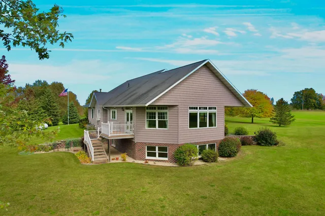 $549,900 | N9615 Badish Road, Daggett, MI 49821