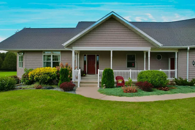 $549,900 | N9615 Badish Road, Daggett, MI 49821