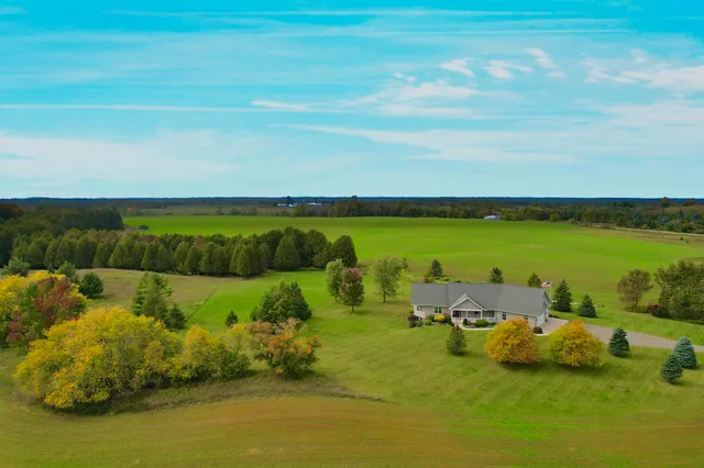 $549,900 | N9615 Badish Road, Daggett, MI 49821