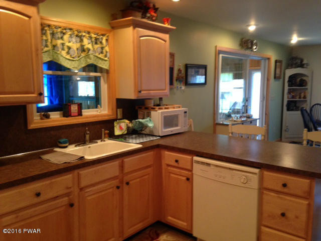 1043 Boat House Road Lake Ariel, PA 18436 - Photo 15 of 52