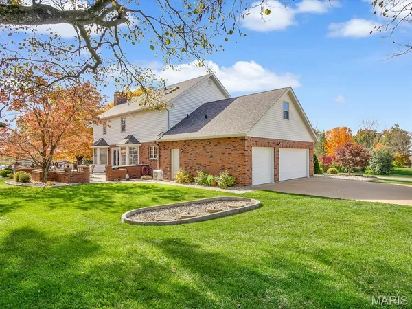 $625,000 | 143 Sterritt Run, Waterloo, IL 62298