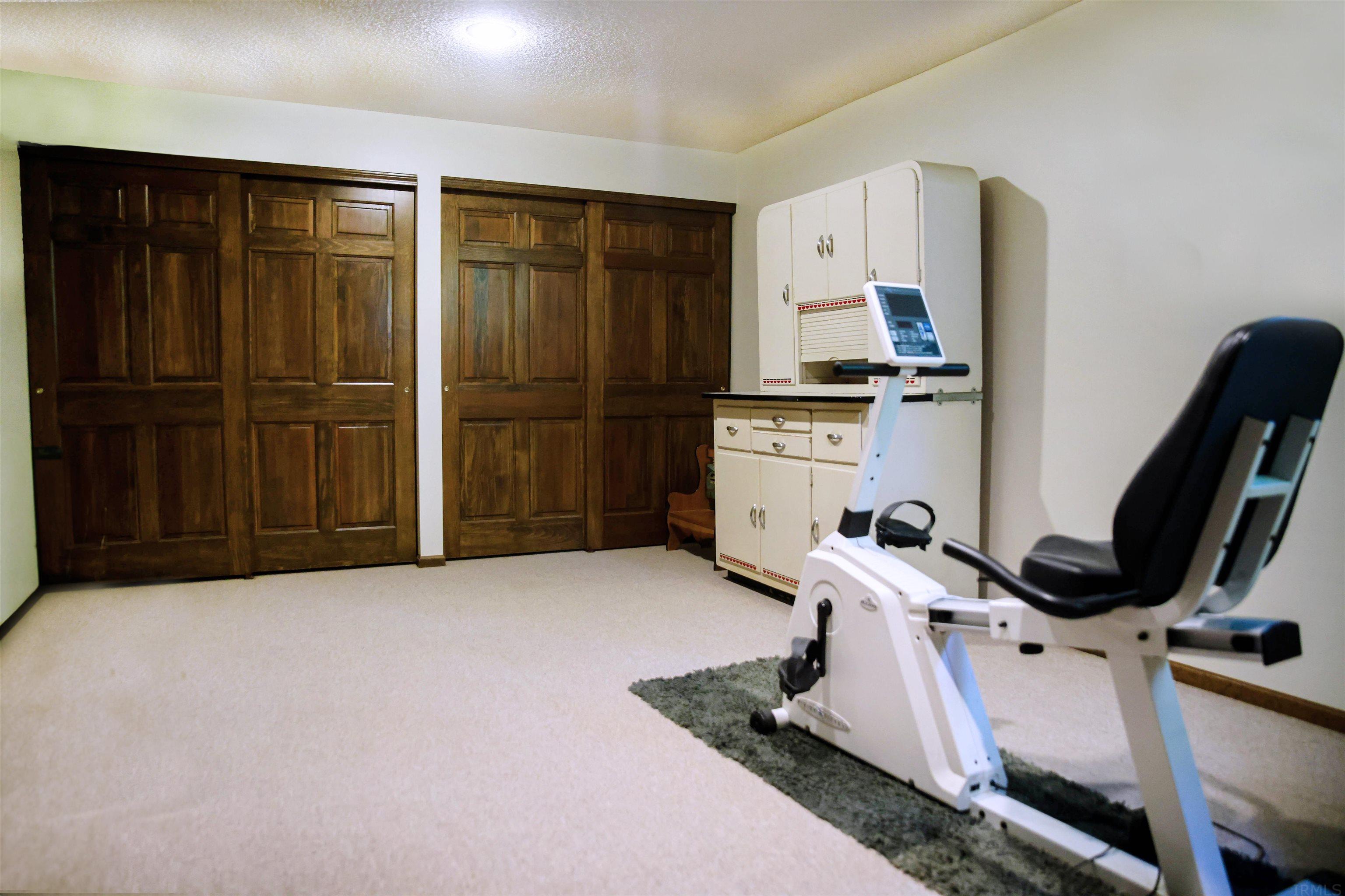 1307 Westerly Road Fort Wayne, IN 46845 - Photo 4 of 35