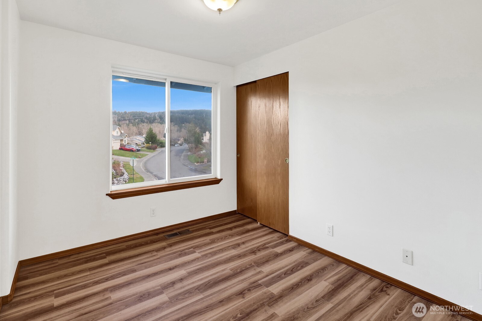 3945 Magrath Road Bellingham, WA 98226 - Photo 12 of 37