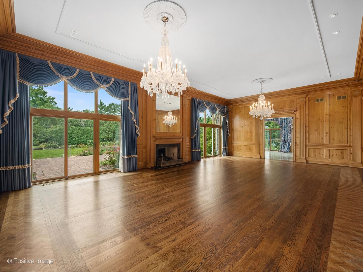 25W471 Plamondon Road Wheaton, IL 60189 - Photo 17 of 85 Gallery Image 17