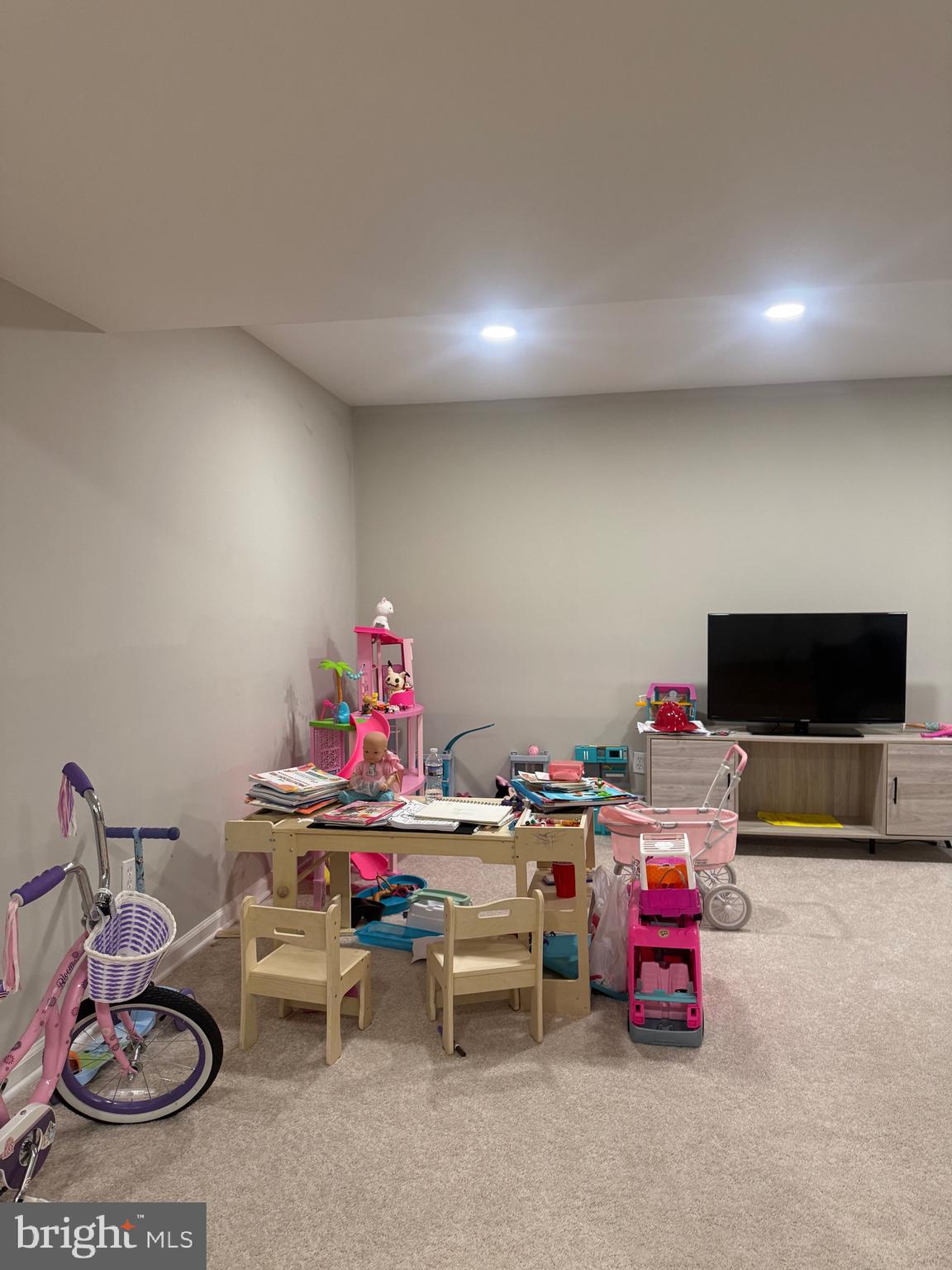 203 Keyes Court Sterling, VA 20164 - Photo 28 of 40