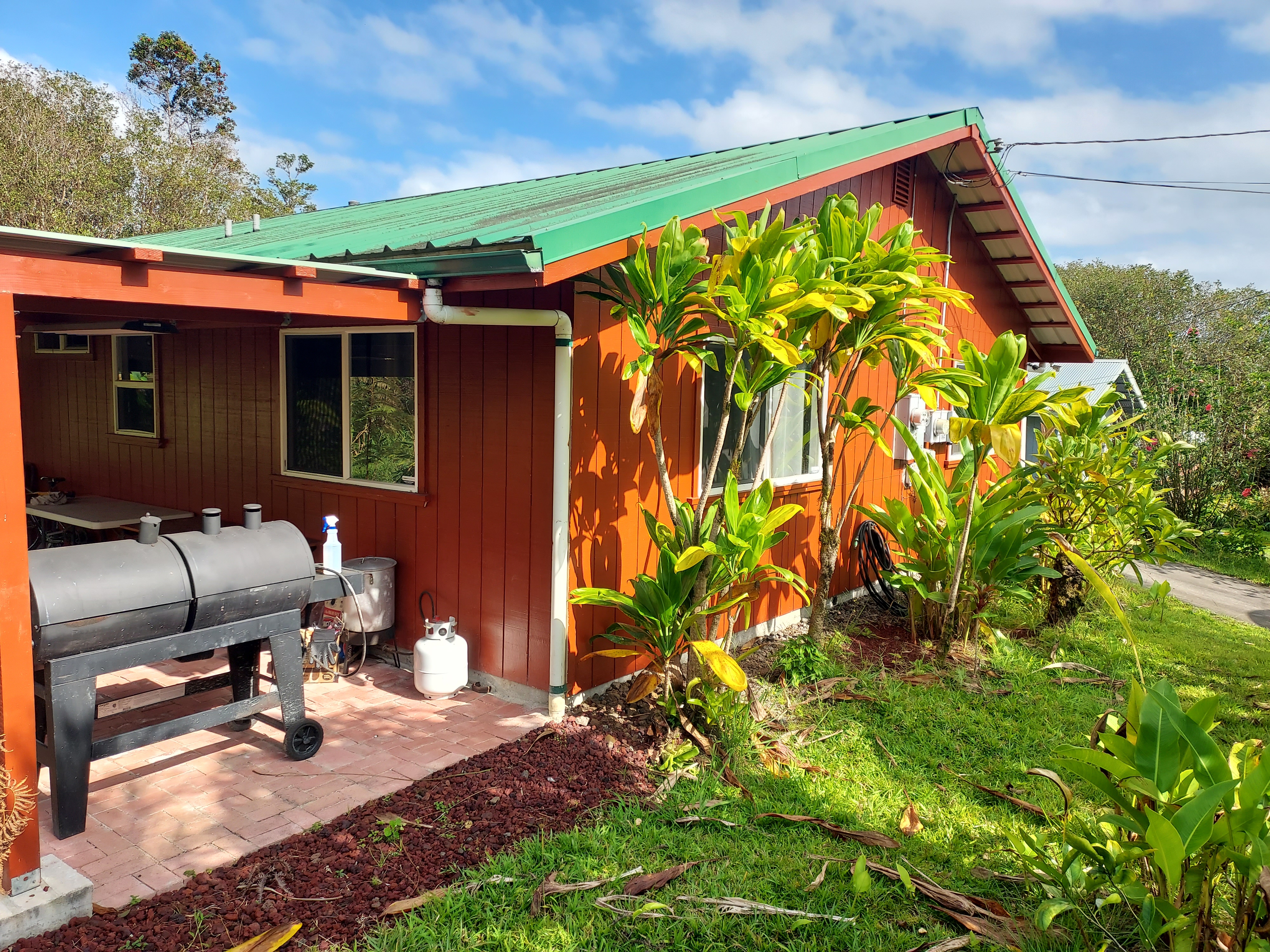 18-4100 Heno Street Mountain View, HI 96771 - Photo 2 of 21