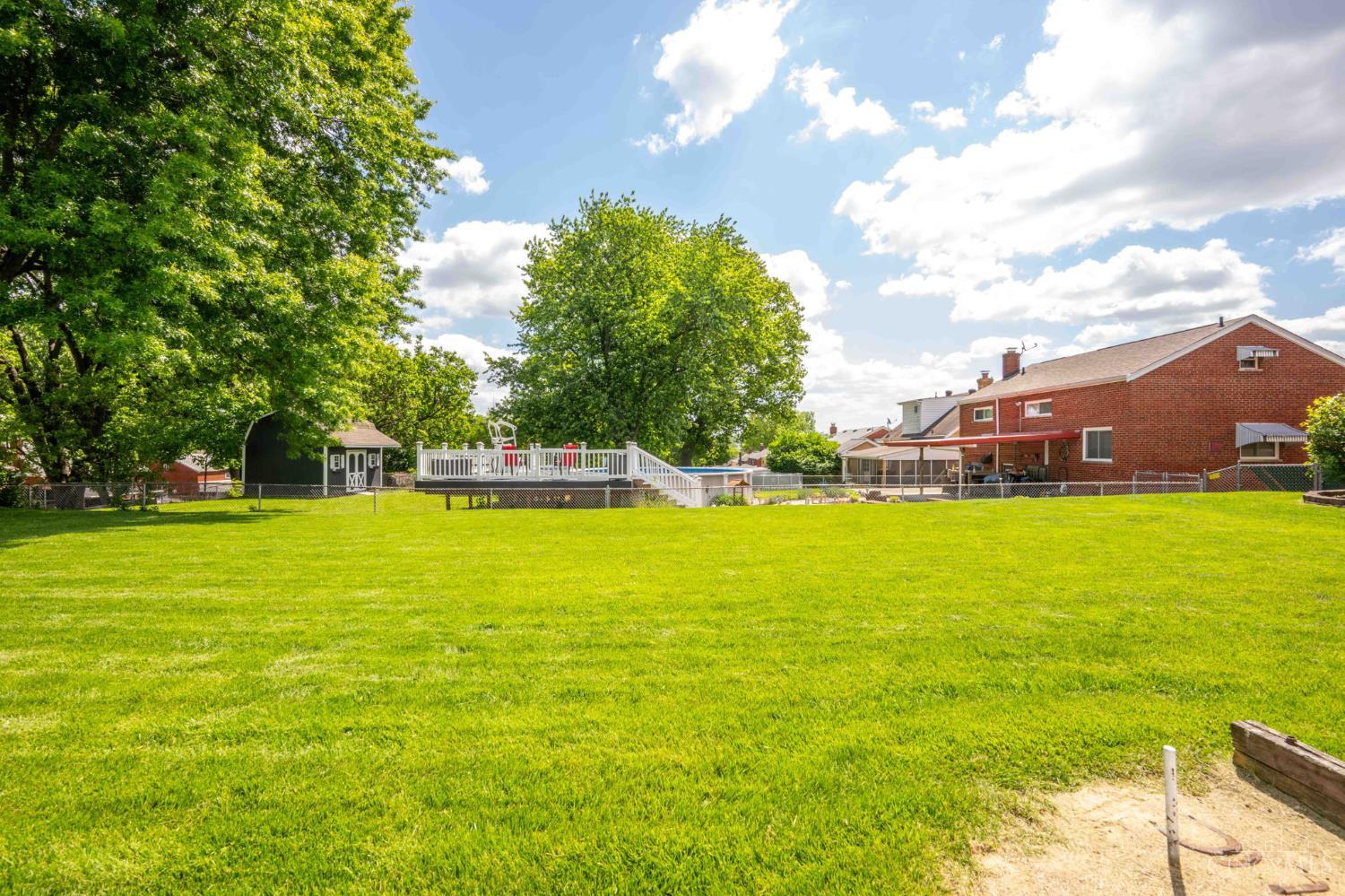 5542 Lawrence Road Cincinnati, OH 45248 - Photo 10 of 32