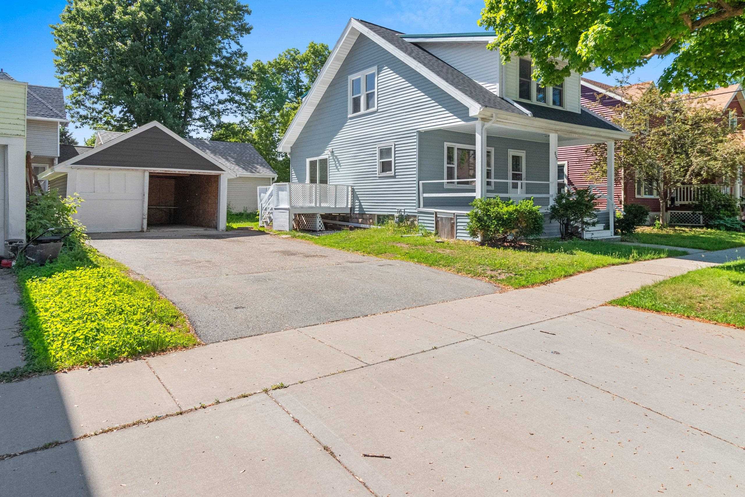 809 North Durkee Street Appleton, WI 54911 - Photo 2 of 31
