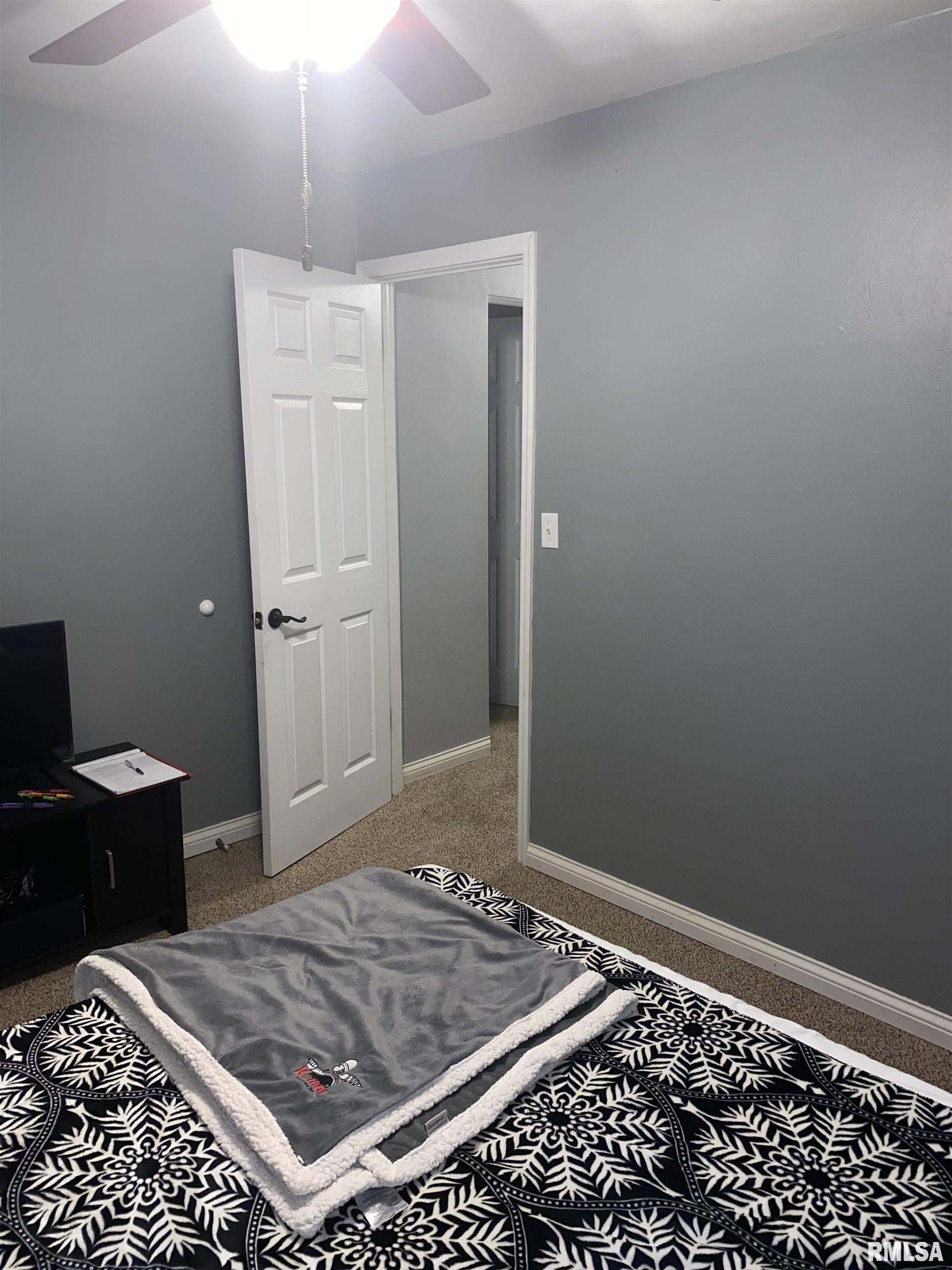 502 Roddy Road Salem, IL 62881 - Photo 10 of 18 Gallery Image 10