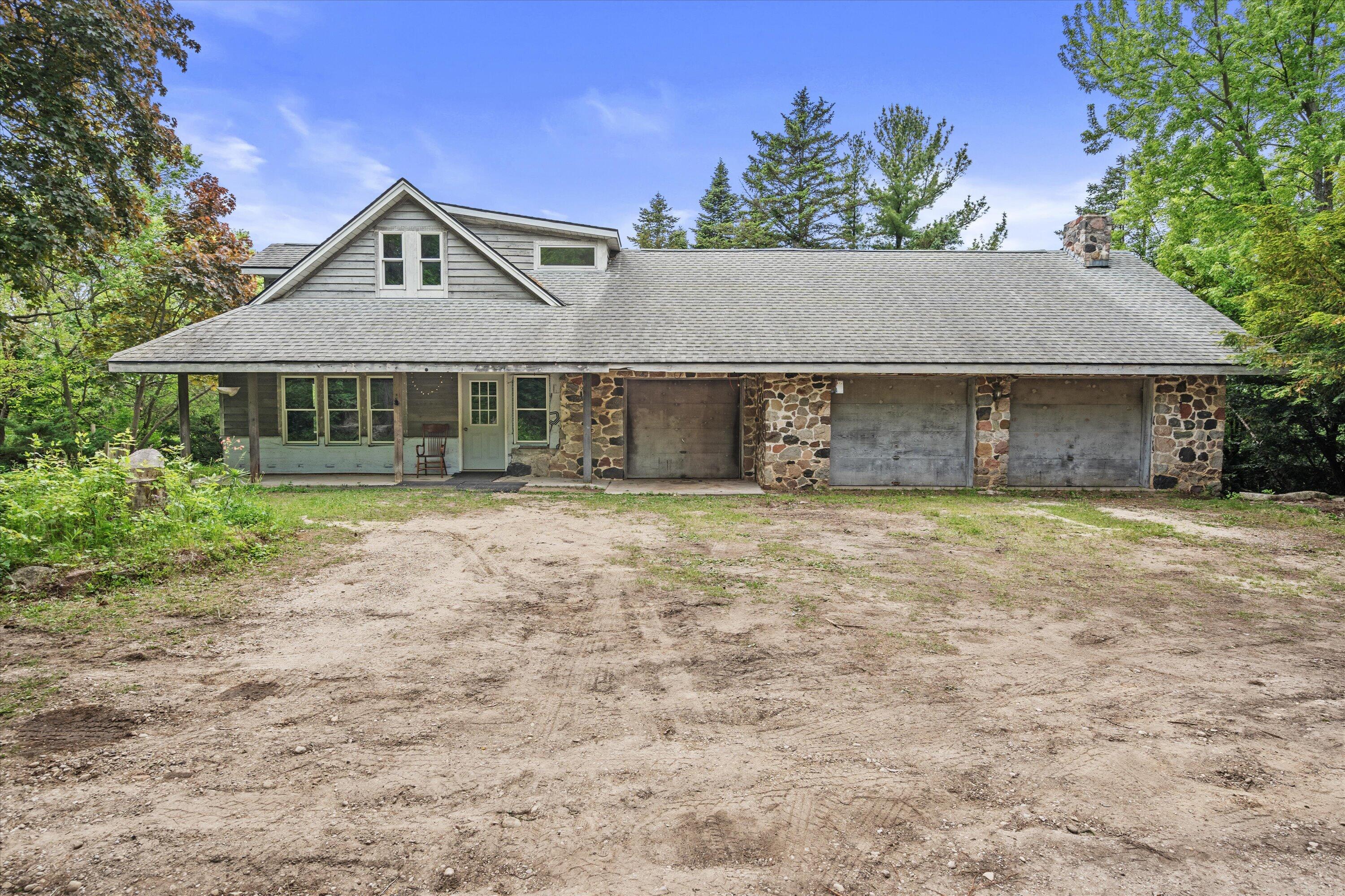 W330-s7098 County Road East Mukwonago, WI 53149 - Photo 1 of 60 W330S7098 County Road E